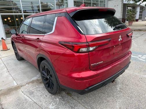 2022 Mitsubishi Outlander SE Launch Edition