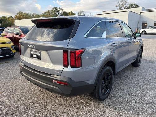 2023 Kia Sorento LX