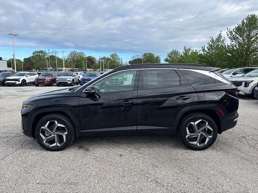 Phantom Black 2023 Hyundai TUCSON Limited