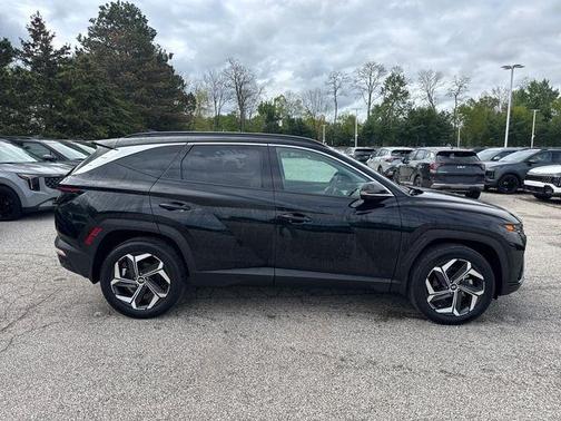 Phantom Black 2023 Hyundai TUCSON Limited