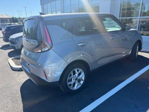 Steel Gray 2024 Kia Soul LX