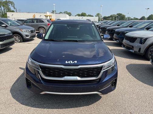 2023 Kia Seltos EX