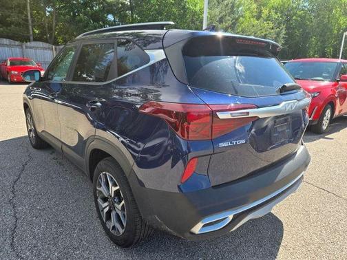 2023 Kia Seltos EX