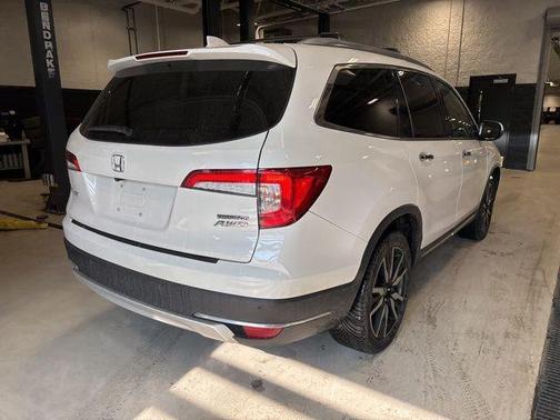 2022 Honda Pilot Touring 7-Passenger