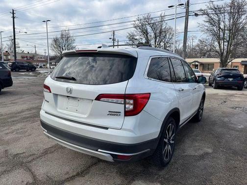 2022 Honda Pilot Touring 7-Passenger