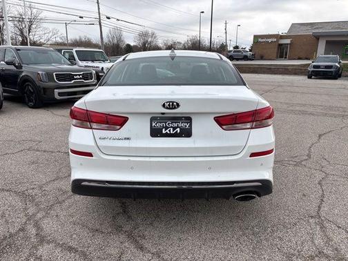 2020 Kia Optima LX