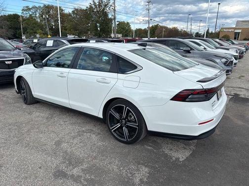 2023 Honda Accord Hybrid Sport