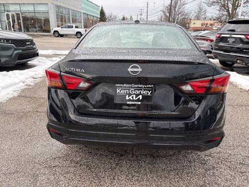 2025 Nissan Altima SV