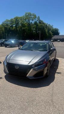 Gun Metallic 2023 Nissan Altima 2.5 SL