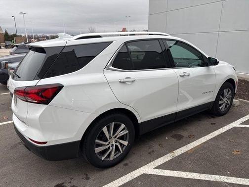 2022 Chevrolet Equinox Premier