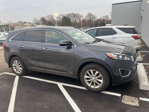 2018 Kia Sorento LX
