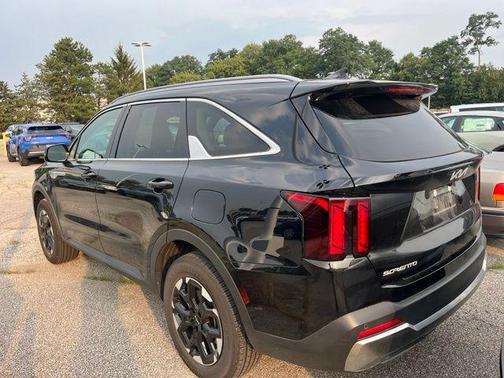 Ebony Black 2026 Kia Sorento S