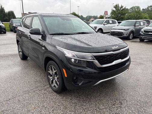 2022 Kia Seltos EX