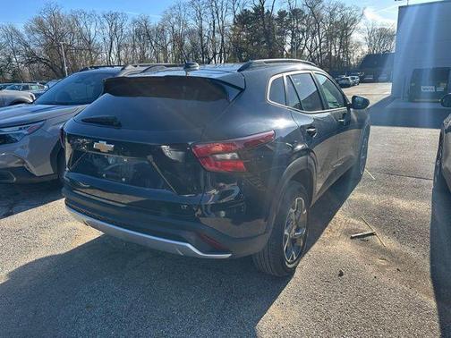 Black Metallic 2024 Chevrolet Trax LT