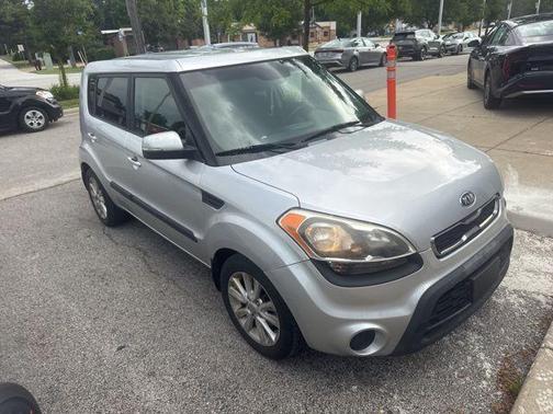 2013 Kia Soul +