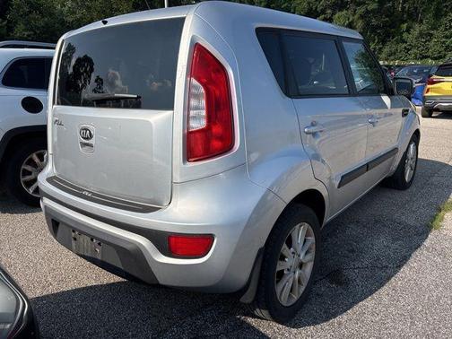 2013 Kia Soul +