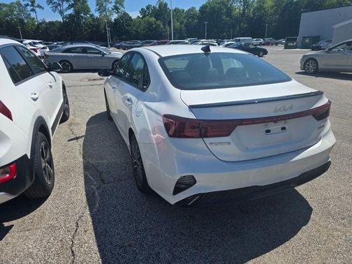 Snow White Pearl 2024 Kia Forte GT-Line