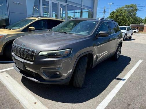 Granite Crystal Clearcoat Metallic 2019 Jeep Cherokee Latitude Plus