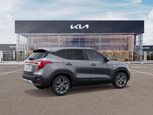 2025 Kia Seltos LX
