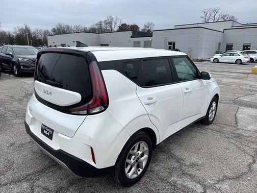 2023 Kia Soul LX