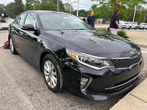 2018 Kia Optima S