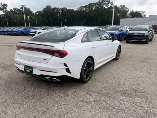Glacial White Pearl 2024 Kia K5 GT-Line