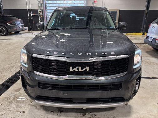 2022 Kia Telluride LX