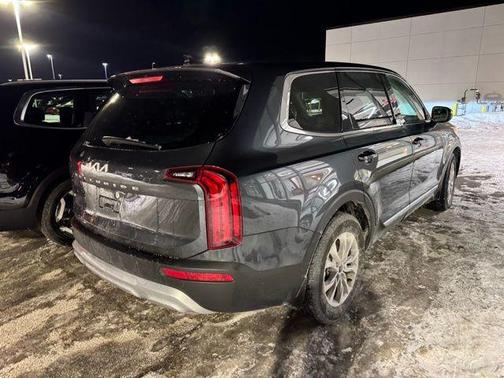 2022 Kia Telluride LX