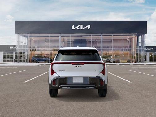 Snow White Pearl 2027 Kia Seltos X-Line