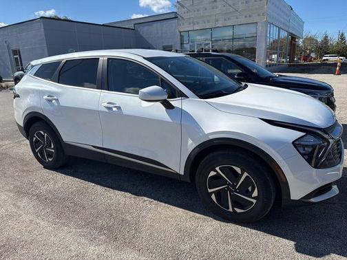 2023 Kia Sportage Hybrid LX