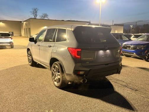Sonic Gray Pearl 2023 Honda Passport EX-L
