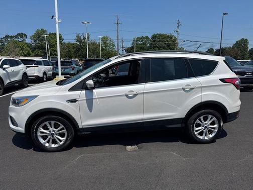 White Platinum Clearcoat Metallic 2018 Ford Escape SEL