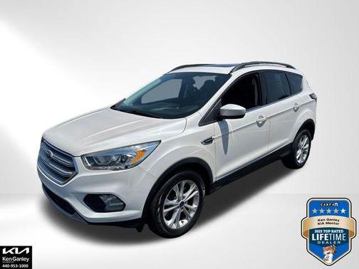 White Platinum Clearcoat Metallic 2018 Ford Escape SEL