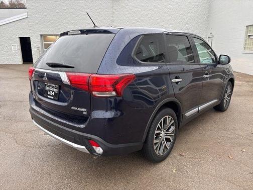 2016 Mitsubishi Outlander SE