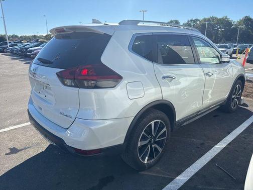 2020 Nissan Rogue SL