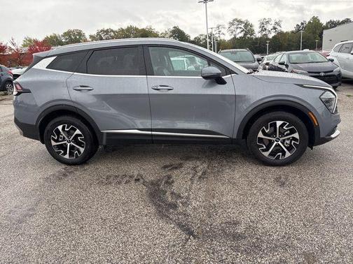 2024 Kia Sportage EX
