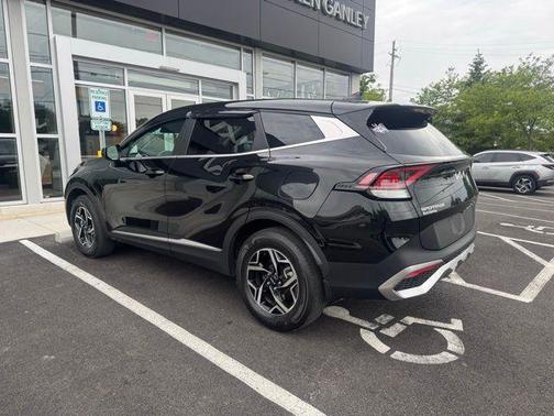 Fusion Orange 2024 Kia Sportage LX