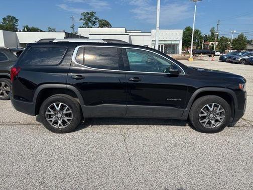 2022 GMC Acadia SLE