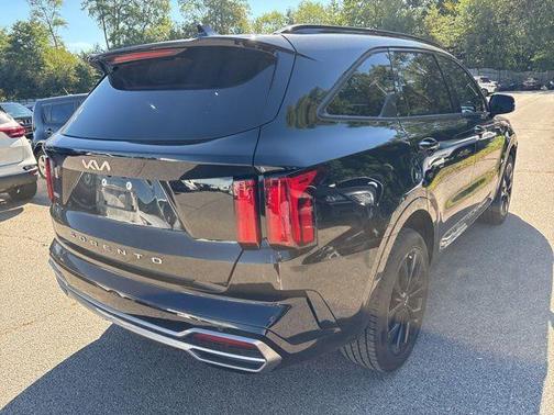 2022 Kia Sorento SX