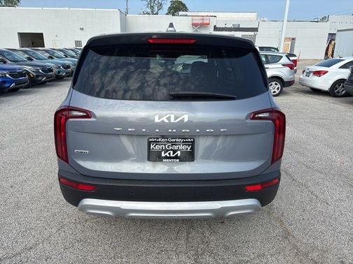 2022 Kia Telluride LX