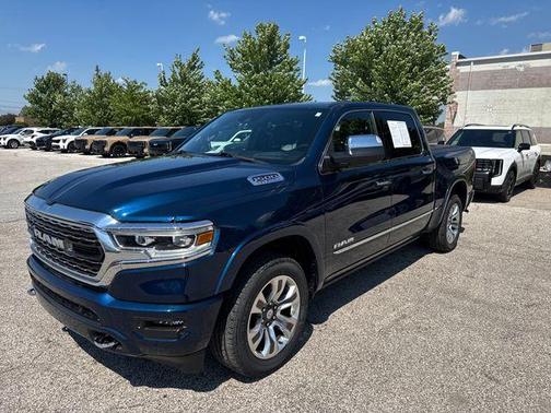 Patriot Blue Pearlcoat 2022 RAM 1500 Limited