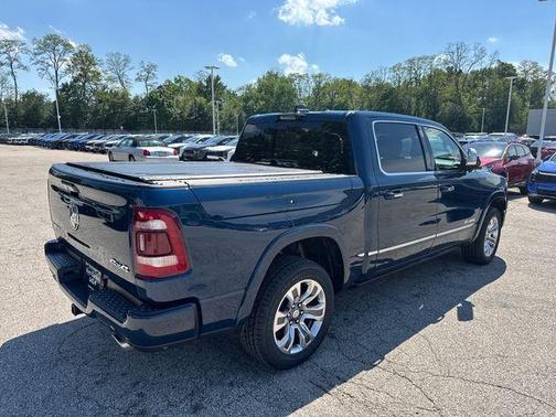 Patriot Blue Pearlcoat 2022 RAM 1500 Limited