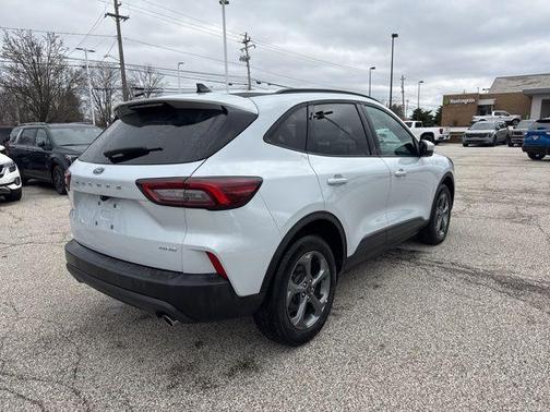 2025 Ford Escape ST-Line Select
