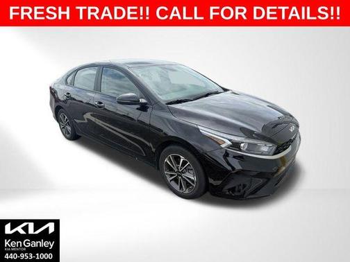 Aurora Black 2023 Kia Forte LXS