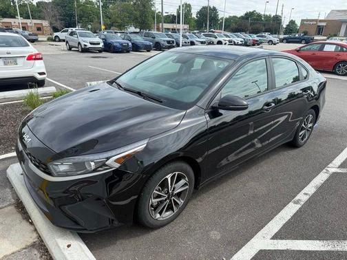 Aurora Black 2023 Kia Forte LXS
