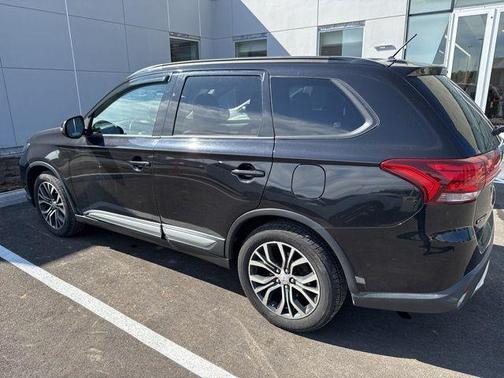2016 Mitsubishi Outlander SEL