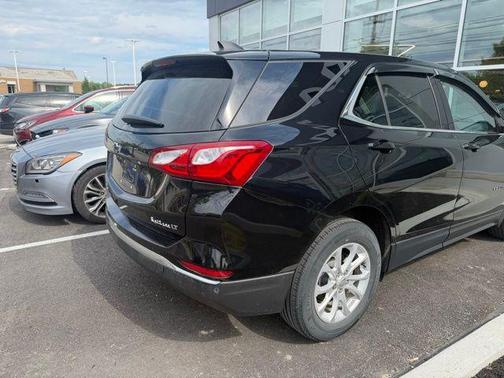 Mosaic Black Metallic 2020 Chevrolet Equinox 2LT