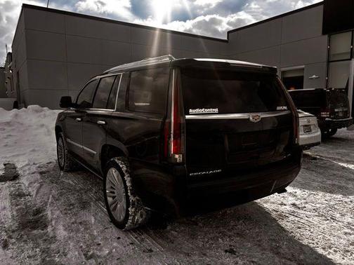 2016 Cadillac Escalade Platinum