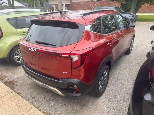 2024 Kia Seltos S