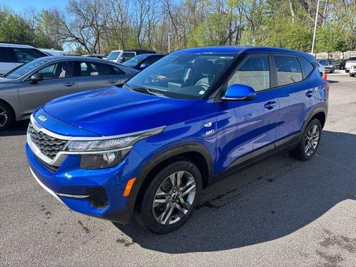 Neptune Blue 2022 Kia Seltos LX
